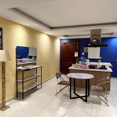 Sunset Luxury Gold Crest Mall Residency Lahore Exterior photo
