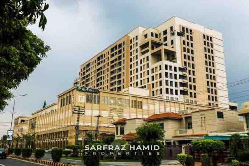 Sunset Luxury Gold Crest Mall Residency Lahore Exterior photo